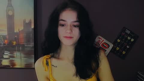 Snapshot of aprillswift_ chatting on 01/26/25, 02:41 Aprill online show from 01/26/25, 02:41