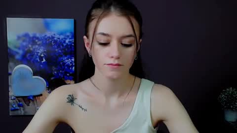 Snapshot of aprillswift_ chatting on 02/26/25, 07:16 Aprill online show from 02/26/25, 07:16