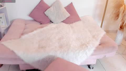 aprilroses11 online show from 02/01/26, 04:49