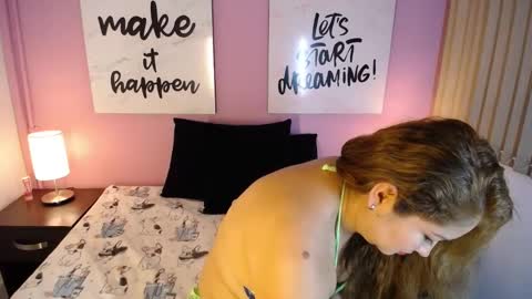 Snapshot of aprilsnow_ chatting on 12/07/24, 11:56 AprilSnow online show from 12/07/24, 11:56