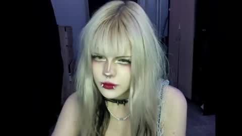 Alice D online show from 04/22/26, 07:15