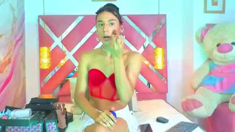 Snapshot of apsaravictoria chatting on 07/09/26, 01:53 apsaravictoria online show from 07/09/26, 01:53