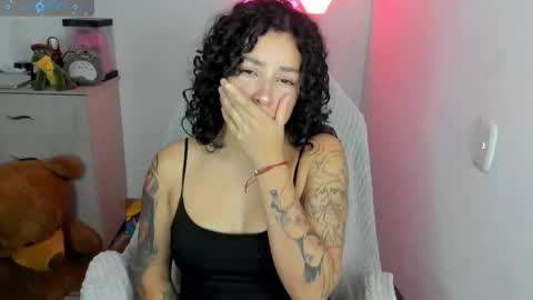 aqua emilly online show from 01/10/26, 10:47