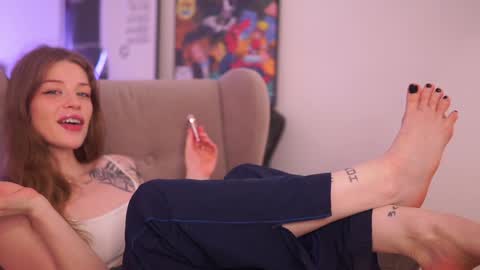 Snapshot of aqua_sultry chatting on 12/15/24, 03:53 aqua_sultry online show from 12/15/24, 03:53