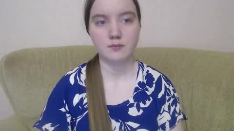 Josefin online show from 11/19/25, 08:03