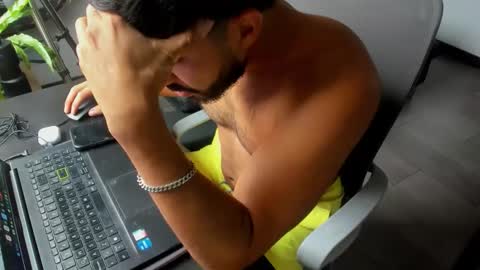 T. online show from 02/04/26, 01:50