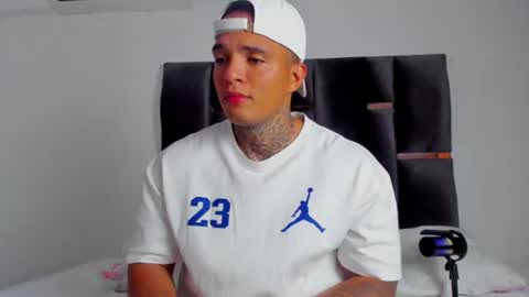 AquilesElpapi online show from 06/21/26, 06:10