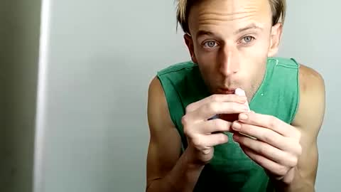 Aquilesmade online show from 10/30/25, 01:29