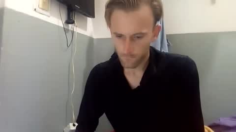 Aquilesmade online show from 11/05/25, 02:17