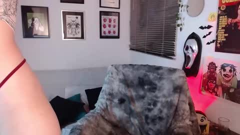 Arabella online show from 02/28/25, 02:09