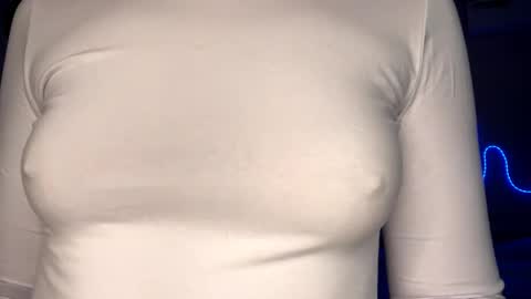 Emi online show from 04/09/26, 03:50