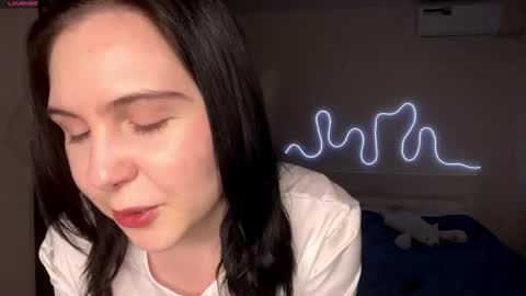 Emi online show from 04/22/26, 04:30