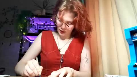 Snapshot of aracelisisofo chatting on 07/10/26, 07:45 Sarah online show from 07/10/26, 07:45