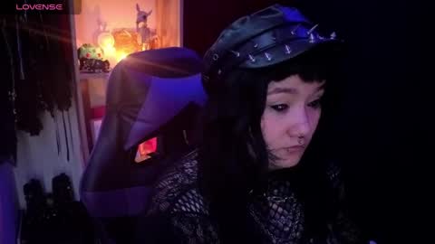 Carolain online show from 05/18/26, 03:35