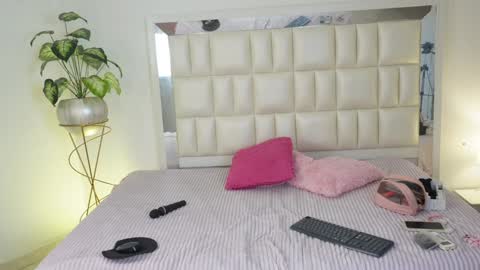   online show from 01/26/25, 08:36