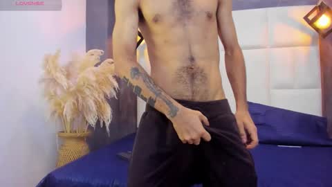 arah_issaa online show from 10/28/25, 10:56