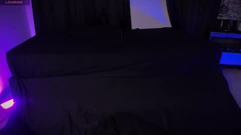 Aram 3 online show from 11/15/25, 07:54