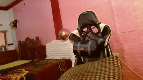 Snapshot of aranza_sexy chatting on 01/16/25, 01:14 Aranza online show from 01/16/25, 01:14