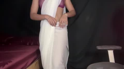 aravindha_southindian online show from 10/17/25, 05:15