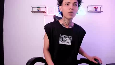 Snapshot of arceluuz chatting on 01/31/25, 07:29 Arceluz online show from 01/31/25, 07:29