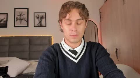 Archie online show from 04/30/26, 08:57