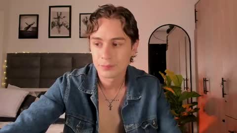 Archie online show from 05/01/26, 06:23