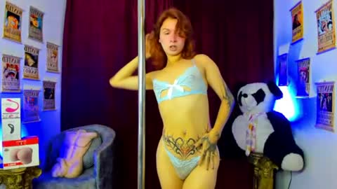 Snapshot of archy_lein chatting on 06/22/26, 03:20 ARCHY LEIN online show from 06/22/26, 03:20