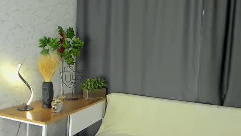 Amy online show from 10/11/25, 04:22