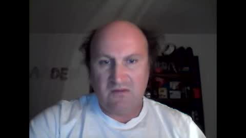 Snapshot of arden777226 chatting on 11/11/25, 02:11 arden777226 online show from 11/11/25, 02:11