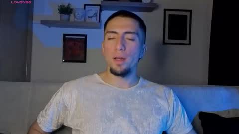 Mateo online show from 11/20/25, 01:39