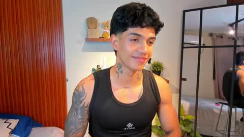 Snapshot of aress444 chatting on 09/16/25, 02:01 aress444 online show from 09/16/25, 02:01