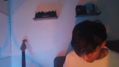 Ares online show from 10/15/25, 04:34