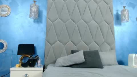 aretialisya online show from 09/13/25, 05:18