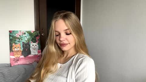 Amelia online show from 12/19/25, 07:15