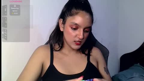 Bella online show from 10/22/25, 11:37