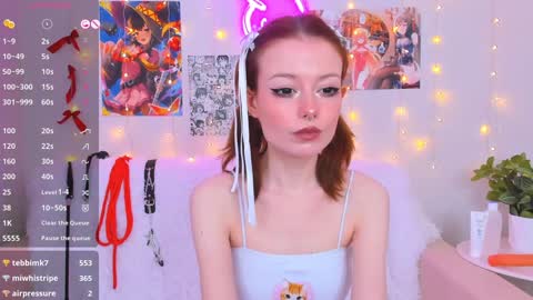 Snapshot of ari_lavellan chatting on 01/09/25, 04:30 ari online show from 01/09/25, 04:30