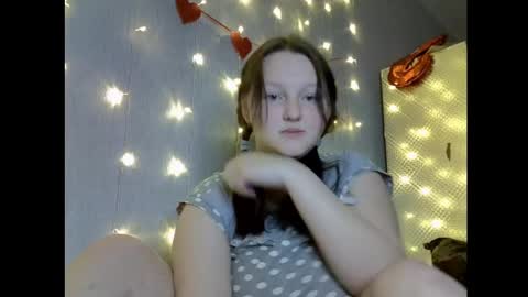 Snapshot of aria__dark chatting on 02/23/25, 12:41 Aria online show from 02/23/25, 12:41