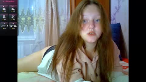 Snapshot of aria__dark chatting on 10/14/25, 08:53 Aria online show from 10/14/25, 08:53