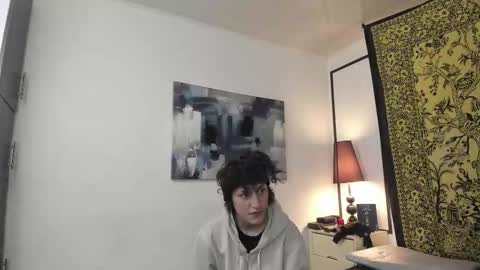 aria y orien  online show from 10/27/25, 11:14