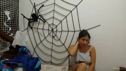 aria_arthur online show from 10/29/25, 01:52