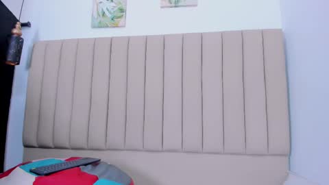 Snapshot of aria_henao chatting on 09/19/25, 03:41 aria_henao online show from 09/19/25, 03:41