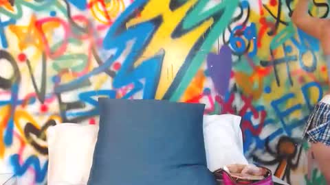 aria online show from 04/15/26, 05:53