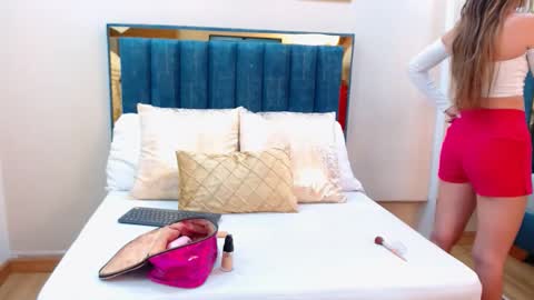 aria online show from 04/22/26, 12:39