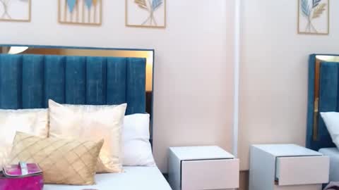 aria online show from 04/25/26, 02:25