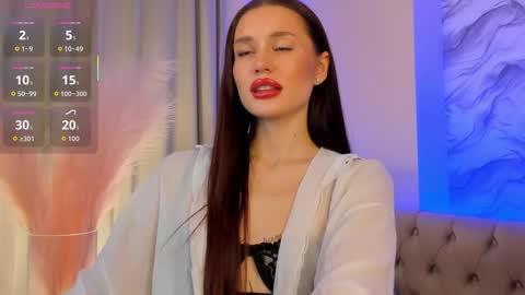 aria_mila online show from 11/14/25, 11:42