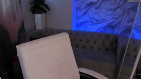 aria_mila online show from 04/16/26, 02:56