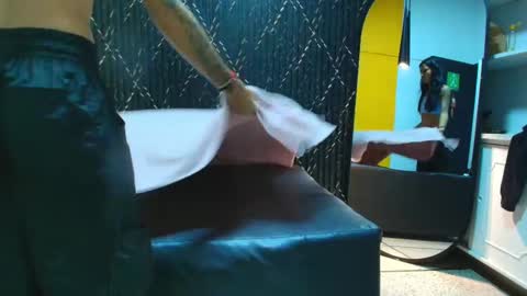 Aria Millers  online show from 11/11/25, 10:15