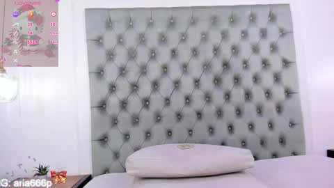 aria online show from 12/13/25, 07:53