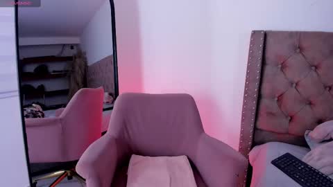 Ari online show from 10/01/25, 12:33