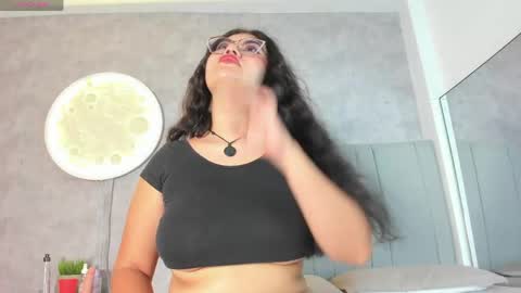 aria_tempest online show from 04/20/26, 11:46